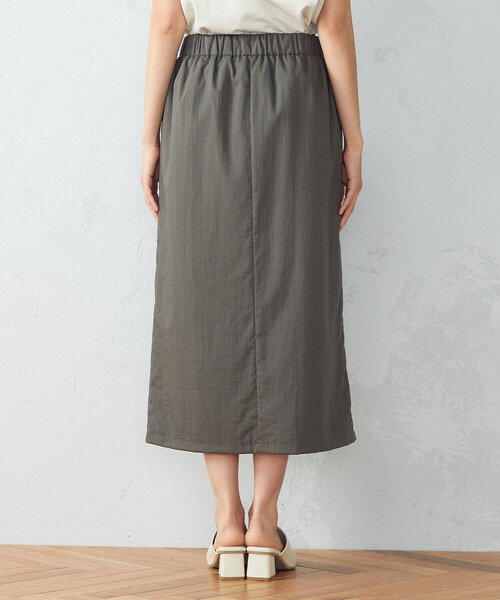 COMME CA ISM(コムサイズム)の「前スリット入り タイトスカート(スカート・レディース・ホワイト/ブラック/カーキ・SMALL/MEDIUM/LARGE)」の12枚目の写真