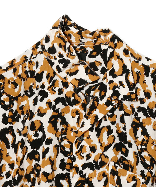BEAMS（ビームス）の「BEAMS / アニマルプリント オープンカラー シャツ（シャツ/ブラウス・メンズ・ダークグリーン/ベージュ・SMALL/MEDIUM/LARGE/X-LARGE）」の19枚目の写真
