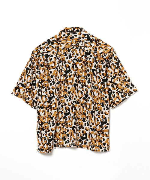 BEAMS（ビームス）の「BEAMS / アニマルプリント オープンカラー シャツ（シャツ/ブラウス・メンズ・ダークグリーン/ベージュ・SMALL/MEDIUM/LARGE/X-LARGE）」の21枚目の写真