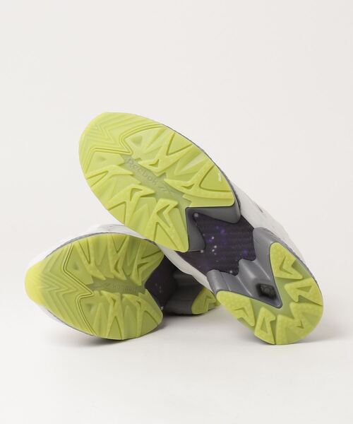 Reebok(リーボック)の「インスタポンプ フューリー 95 / Instapump Fury 95(スニーカー・メンズ・ホワイト×グレー・24.5cm/26.0cm/28.5cm/24.0cm/25.5cm/23.5cm/28.0cm/26.5cm/27.0cm/25.0cm/27.5cm/29.0cm/23.0cm)」の13枚目の写真