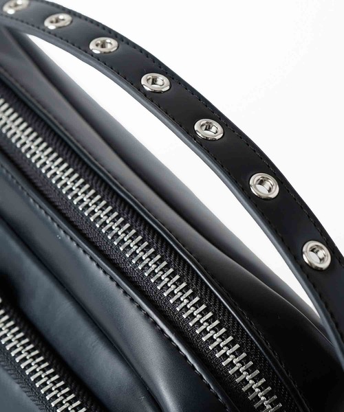 X-girl(エックスガール)の「FAUX LEATHER 2WAY SHOULDER BAG/フェイクレザー ショルダーバッグ/ハンドバッグ(ショルダーバッグ・レディース・ベージュ/ブラック・ONE SIZE)」の11枚目の写真