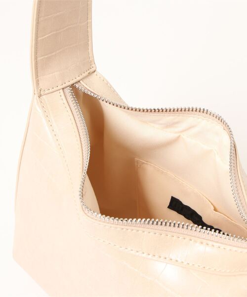 Heather（ヘザー）の「アソートムーンBAG　298845（ショルダーバッグ・レディース・ブラック/アイボリー/ゴールド・ONE SIZE）」の11枚目の写真