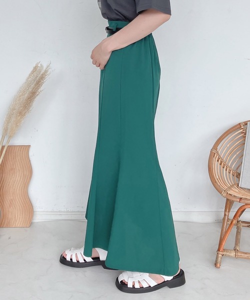 AS KNOW AS plus（アズノゥアズプラス）の「●ベルト付きマーメイドスカート（スカート・レディース・グリーン/ブラック/アイボリー・FREE）」の7枚目の写真