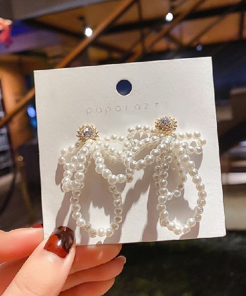 Ritomo De Ricco(リトモ・デ・リコ)の「シルバー925ポスト ビジュー&パールピアス(ピアス(両耳用)・レディース・ホワイト・FREE)」の10枚目の写真