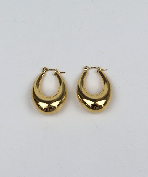 CEMONEMO（セモネモ）の「【金属アレルギー対応】 ワンタッチ ボリューム オーバル フープピアス / サージカルステンレス（ピアス（両耳用）・レディース・シルバー/ゴールド・FREE）」の9枚目の写真