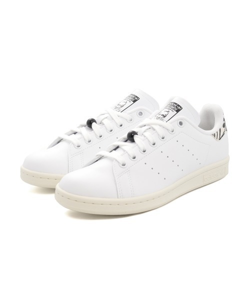 adidas(アディダス)の「adidas STAN SMITH W アディダス スタンスミスW(スニーカー・レディース・ホワイト・23cm/24cm/23.5cm/24.5cm/25cm)」の1枚目の写真