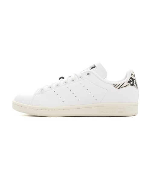 adidas(アディダス)の「adidas STAN SMITH W アディダス スタンスミスW(スニーカー・レディース・ホワイト・23cm/24cm/23.5cm/24.5cm/25cm)」の5枚目の写真