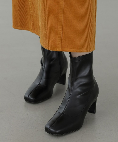 LAKOLE(ラコレ)の「スクエアトゥヒールブーツ / 162224(ブーツ・レディース・ブラック/ダークブラウン/アイボリー・MEDIUM/LARGE)」の3枚目の写真