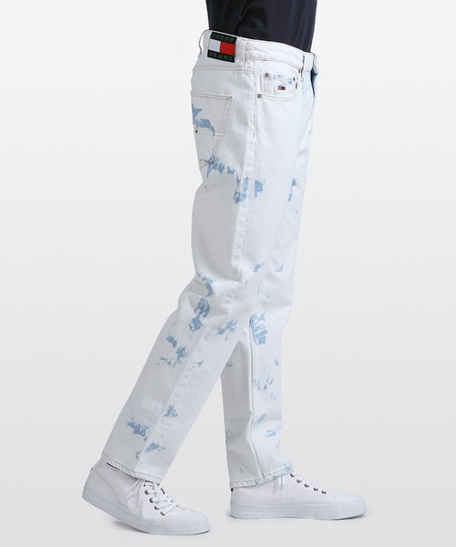 tommy jeans(トミー ジーンズ)の「ブリーチテーパードダッドジーンズ(デニムパンツ・メンズ・マルチ・32inch/30inch)」の3枚目の写真