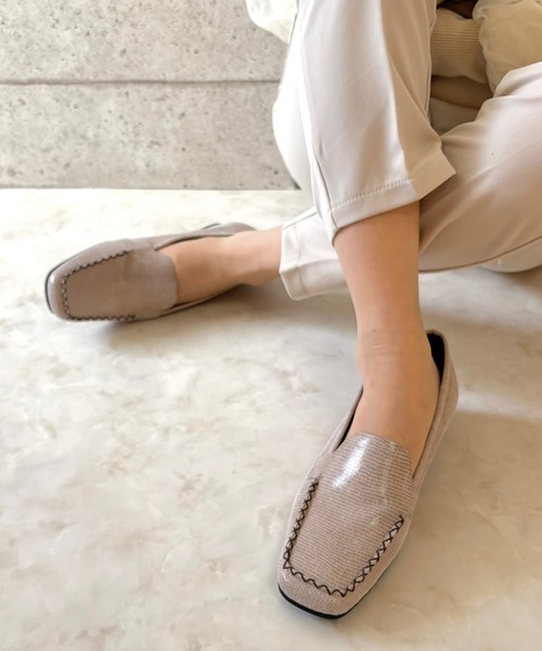 blanc/bleu(ブランブルー)の「【日本製/本革】モカシンシューズ(モカシン/デッキシューズ・レディース・グレイッシュベージュ/ブラック/ブラック系その他/ベージュ系その他・23.5cm/24.0cm/23.0cm/22.5cm/22.0cm/24.5cm)」の13枚目の写真