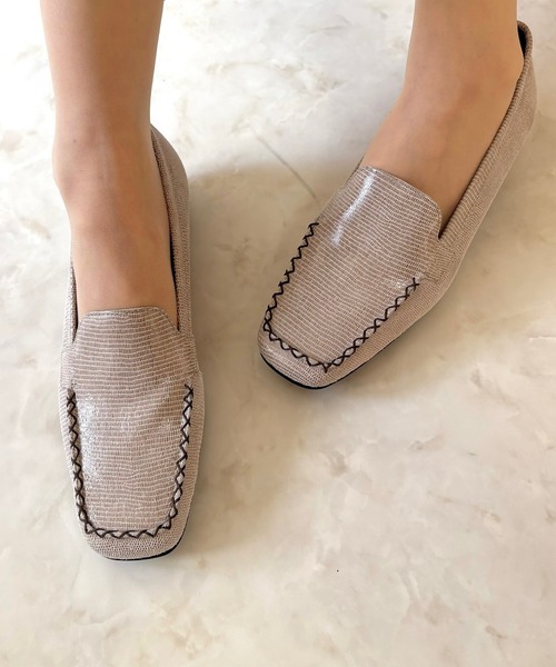 blanc/bleu(ブランブルー)の「【日本製/本革】モカシンシューズ(モカシン/デッキシューズ・レディース・グレイッシュベージュ/ブラック/ブラック系その他/ベージュ系その他・23.5cm/24.0cm/23.0cm/22.5cm/22.0cm/24.5cm)」の12枚目の写真