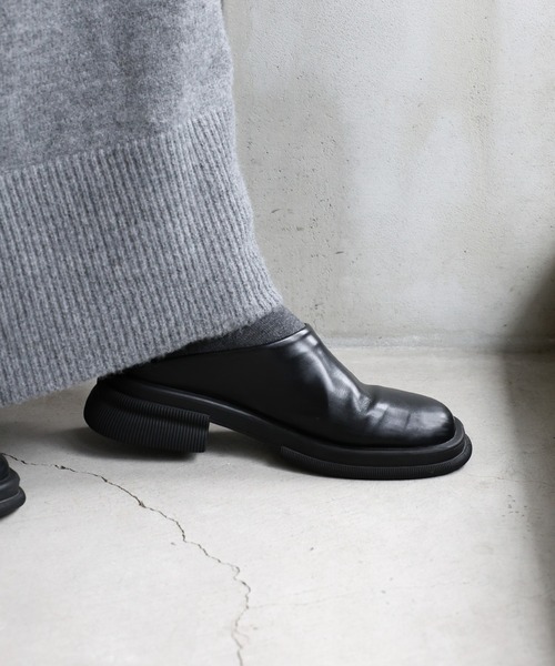 select MOCA(セレクトモカ)の「フェイクレザースライドシューズ(スリッポン・レディース・ブラック/ブラウン・SMALL/MEDIUM/LARGE/X-LARGE)」の13枚目の写真