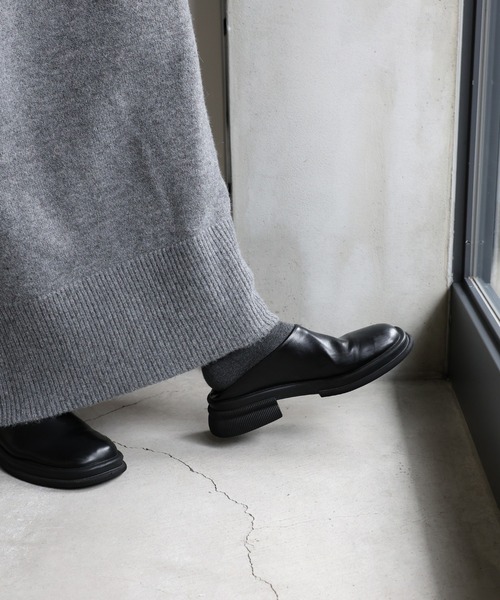 select MOCA(セレクトモカ)の「フェイクレザースライドシューズ(スリッポン・レディース・ブラック/ブラウン・SMALL/MEDIUM/LARGE/X-LARGE)」の18枚目の写真