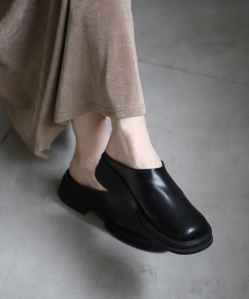 select MOCA(セレクトモカ)の「フェイクレザースライドシューズ(スリッポン・レディース・ブラック/ブラウン・SMALL/MEDIUM/LARGE/X-LARGE)」の22枚目の写真