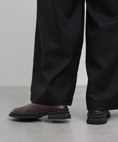 select MOCA(セレクトモカ)の「【定番】フェイクレザースライドシューズ(スリッポン・レディース・ブラック/ブラウン・SMALL/MEDIUM/LARGE/X-LARGE)」の14枚目の写真