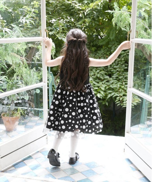 Rora（ローラ）の「ロリー 黒リボン シューズ（パンプス・キッズ・ブラック・22cm/16cm/17cm/18cm/19cm/20cm/21cm）」の13枚目の写真