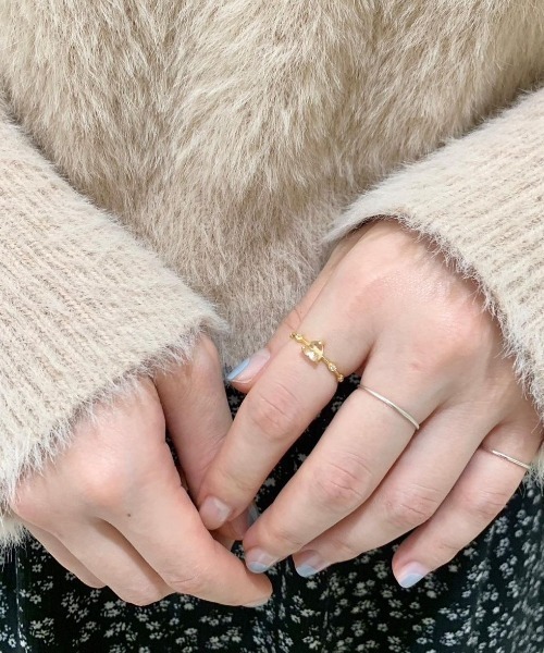 flower（フラワー）の「クリスタルハートリング（リング・レディース・ゴールド・FREE）」の2枚目の写真