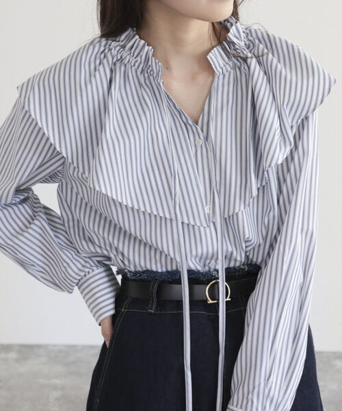 fredy emue（フレディエミュ）の「2WAYストライプフリルカラーブラウス（シャツ/ブラウス・レディース・ブルー系その他/ピンク系その他/ホワイト系その他・38）」の7枚目の写真