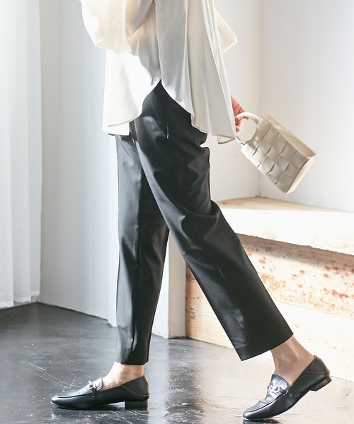 Days(デイズ)の「【Oeillet】ベルト付きタックプレステーパードパンツ(ウイエ)【セットアップ対応】(その他パンツ・レディース・ブラック/モカ/ベージュ/ネイビー・LL/M/L)」の21枚目の写真