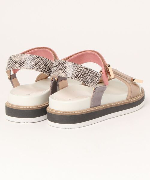 carino（カリーノ）の「厚底スポーティーサンダル（サンダル・レディース・ベージュ/シルバー/アイボリー/ブラック・S/M/L/LL）」の17枚目の写真