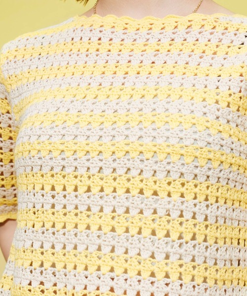 FOREVER 21（フォーエバー トゥエンティーワン）の「【POP】かぎ針ボーダーニット（ニット/セーター・レディース・ピンク/イエロー/ブルー・FREE）」の5枚目の写真