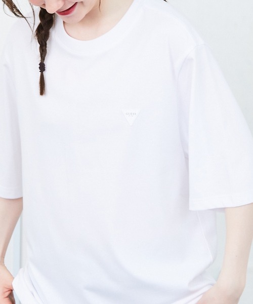 Guess(ゲス)の「GUESS/ゲス MEN S L/SLV TEE SHIRT 半袖Tシャツ ブランドロゴ ワンポイント ロゴTシャツ(Tシャツ/カットソー・メンズ・ブラック/ホワイト/グリーン・L/M/XL)」の1枚目の写真