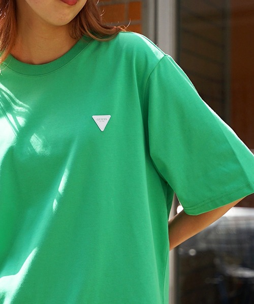 Guess(ゲス)の「GUESS/ゲス MEN S L/SLV TEE SHIRT 半袖Tシャツ ブランドロゴ ワンポイント ロゴTシャツ(Tシャツ/カットソー・メンズ・ブラック/ホワイト/グリーン・L/M/XL)」の3枚目の写真