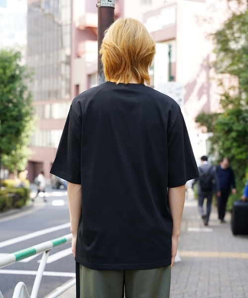 Guess(ゲス)の「GUESS/ゲス MEN S L/SLV TEE SHIRT 半袖Tシャツ ブランドロゴ ワンポイント ロゴTシャツ(Tシャツ/カットソー・メンズ・ブラック/ホワイト/グリーン・L/M/XL)」の5枚目の写真