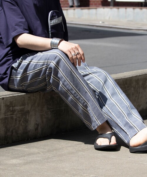 GLOSTER（グロスター）の「【GLOSTER/グロスター】コットンリネンストライプイージーパンツ 綿麻 タック入り ウエストゴム（その他パンツ・メンズ・ホワイト系その他/ブラック系その他/ブルー系その他/グレー系その他・S/M/L）」の4枚目の写真