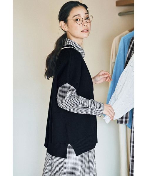 and myera(アンド マイラ)の「and myera 大きなニットベスト(ベスト・レディース・ブラック・MEDIUM/LARGE/X-LARGE/SMALL)」の5枚目の写真