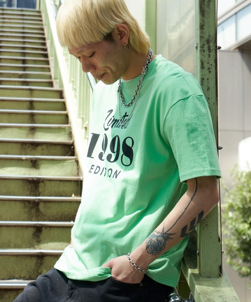 NO NEED(ノーニード)の「1998レトロデザイン ビッグシルエット カラーTシャツ(Tシャツ/カットソー・メンズ・ホワイト/ブラック/ベージュ/グリーン・フリ-)」の4枚目の写真