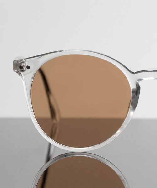 Revo.（レボ）の「＜URBAN＞BOSTON COLOR LENS SUNGLASSES / 'アーバン' ボストン サングラス カラーレンズ クリアフレーム UVカット（サングラス・レディース・ライトブルー/クリア/ライトグレー/ブラック系その他/ライトブラウン/ライトグリーン/クリアブラウン/ブラック/ブラウン・FREE）」の15枚目の写真