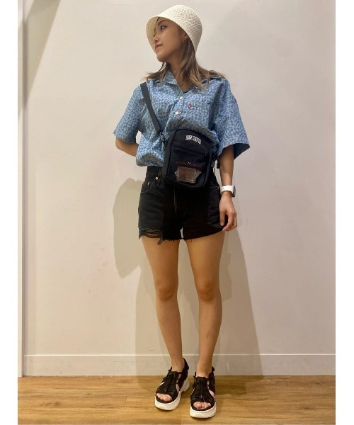 Levi's（リーバイス）の「【Levi's】５０１デニムショートパンツ（その他パンツ・レディース・ブラック・24inch/26inch/27inch/25inch）」の7枚目の写真