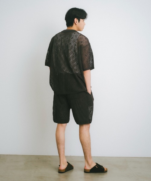 WHIMSIC（ウィムジック）の「【UNISEX/SET UP対応】メッシュジャガードニットシャツ（シャツ/ブラウス・メンズ・アイボリー/チャコールグレー・FREE）」の18枚目の写真