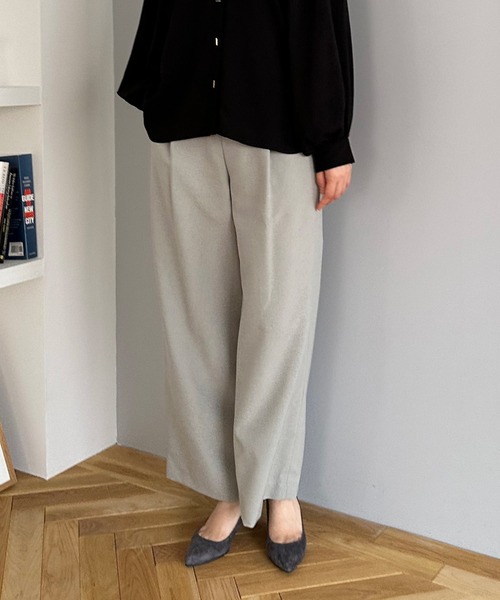 Doux archives（ドゥアルシーヴ）の「ハイウエストタックパンツ（スラックス・レディース・キャメル/グレー/チャコールグレー・FREE）」の9枚目の写真