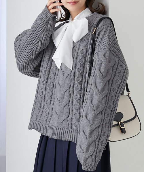 BONLECILL(ボンルシール)の「スポンディッシュケーブルニットプルオーバー(ニット/セーター・レディース・チャコールグレー/アイボリー/ブルー/グレー・FREE)」の19枚目の写真