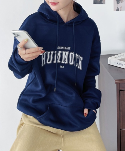 CLEA（クレア）の「カレッジロゴオーバーサイズフード付きパーカー（パーカー・レディース・オートミール/グレー/ネイビー・FREE）」の21枚目の写真