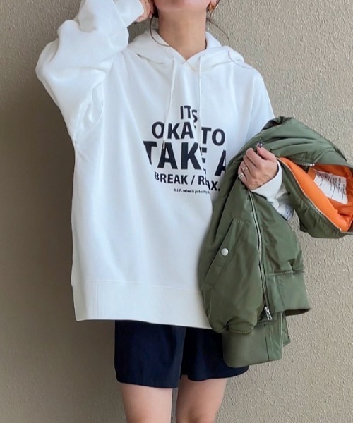 feepur by saya（フェピュールバイサヤ）の「アソートロゴビッグパーカー（パーカー・レディース・ブラック/チャコールグレー/オフホワイト/杢グレー・MEDIUM）」の2枚目の写真