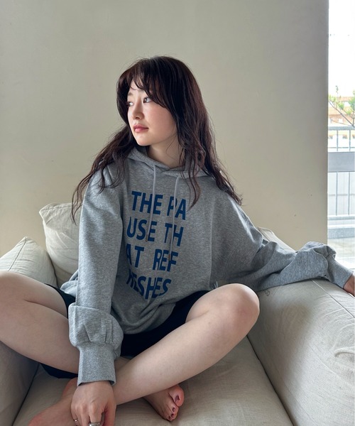 feepur by saya（フェピュールバイサヤ）の「アソートロゴビッグパーカー（パーカー・レディース・ブラック/チャコールグレー/オフホワイト/杢グレー・MEDIUM）」の8枚目の写真