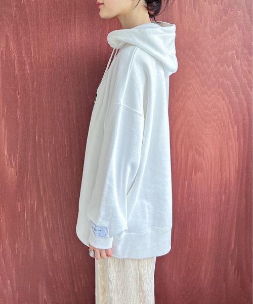 feepur by saya（フェピュールバイサヤ）の「アソートロゴビッグパーカー（パーカー・レディース・ブラック/チャコールグレー/オフホワイト/杢グレー・MEDIUM）」の10枚目の写真