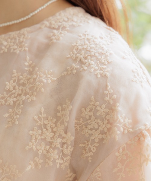 flower(フラワー)の「ブーケバルーンブラウス(シャツ/ブラウス・レディース・ベージュ/パープル/アイボリー・FREE)」の11枚目の写真