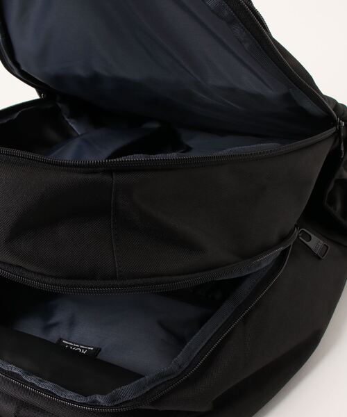 ROXY（ロキシー）の「GO OUT/ロキシーワンポイントブランドロゴスタンダードリュック（バックパック/リュック・レディース・レッド/パープル/ホワイト/ブラック・FREE）」の12枚目の写真