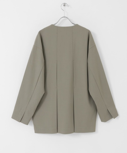 KBF（ケイビーエフ）の「BACKタックノーカラージャケット（ノーカラー