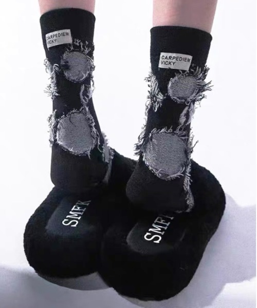 .KOM（ドットコム）の「『.KOM/ドットケーオーエム』ダメージソックス【Y】【CN】（ソックス/靴下・レディース・ブラック/ホワイト・FREE）」の10枚目の写真