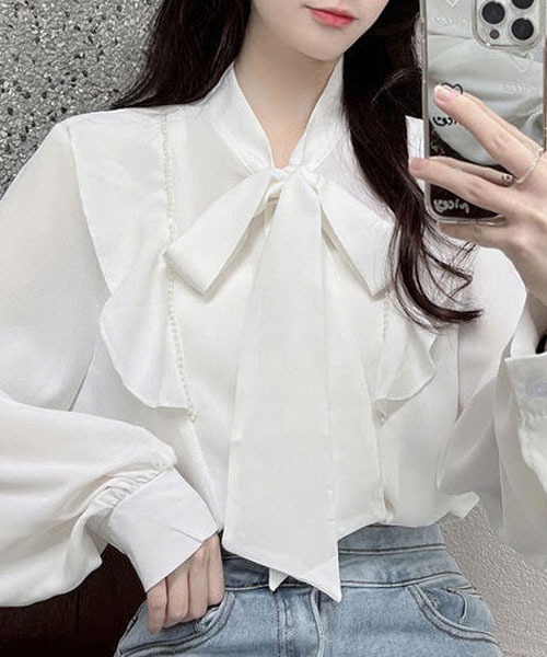 urge:(アージコロン )の「【URGE:】パール ビジュー付き リボンブラウス(シャツ/ブラウス・レディース・ホワイト・LARGE/MEDIUM)」の2枚目の写真