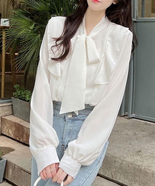 urge:(アージコロン )の「【URGE:】パール ビジュー付き リボンブラウス(シャツ/ブラウス・レディース・ホワイト・LARGE/MEDIUM)」の9枚目の写真