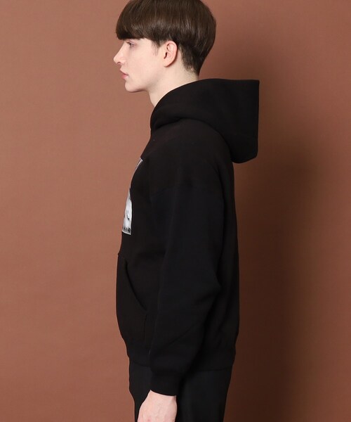 DRESSTERIOR（ドレステリア）の「◆櫻井貴史×DRESSTERIORコラボ フォトプリントフーディ（パーカー・メンズ・ホワイト/ブラック・90/91/92）」の7枚目の写真