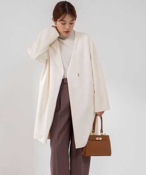 NOLLEY’S Sophi（ノーリーズソフィ）の「スエードダンボールVネックコート（ノーカラーコート・レディース・キナリ/グレイッシュブルー・36/38）」の7枚目の写真