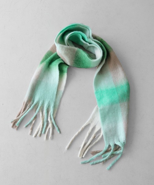 HER CLOSET（ハークローゼット）の「【HER CLOSET】ボリュームフリンジチェックマフラー VOLUME FRINGE CHECK MUFFLER（マフラー・レディース・パープル/ブラウン/ライトブルー/グレー/マルチ/グリーン/ブルー/ベージュ・FREE）」の15枚目の写真