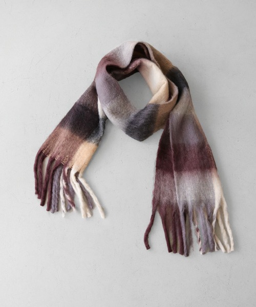 HER CLOSET（ハークローゼット）の「【HER CLOSET】ボリュームフリンジチェックマフラー VOLUME FRINGE CHECK MUFFLER（マフラー・レディース・パープル/ブラウン/ライトブルー/グレー/マルチ/グリーン/ブルー/ベージュ・FREE）」の11枚目の写真